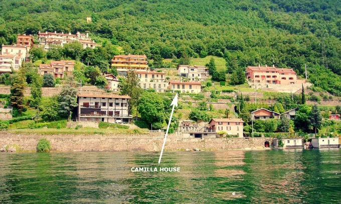 Fiumelatte Apartment | CAMILLA HOUSE VARENNA FRONTLAKE PRIVAT PARKING 2-6 PEOPLE