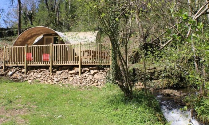 Saint-Constant-Fournoules House | Camping 3 étoiles - Piscine - eec0ca