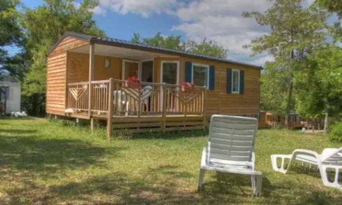Recoubeau-Jansac House | Camping 4 étoiles - Parc aquatique - eebb0h