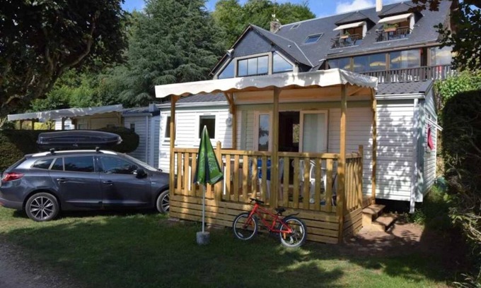 Salles-Curan House | Camping 4 étoiles - Piscine - cca0gci
