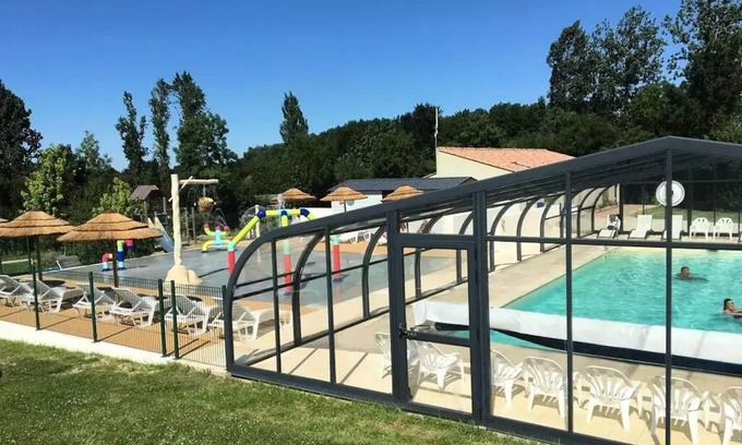 Aubigny-les-Clouzeaux House | Camping Campilo * - Mobile home 3 FEUILLES 3 rooms 4 people