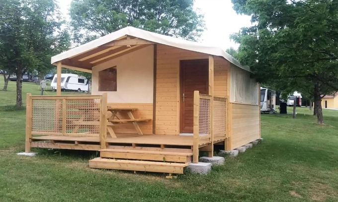 Lus-la-Croix-Haute House | Camping Champ la Chèvre* - Lodge Rando tent (without sanitary facilities) 5 people