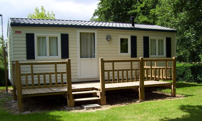 Rogny-les-Sept-Ecluses RV Rental | Camping des Lancieres