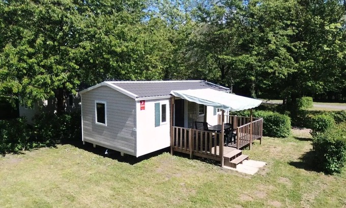 Saint-Pierre-d'Albigny House | Camping du Lac de Carouge * - Mobile home 3 bedrooms & terrace 6 people