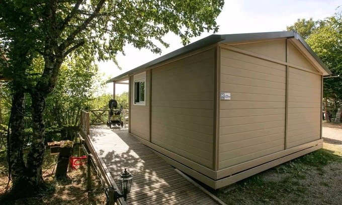 Saint-Leger-de-Fougeret Ski Chalet | Camping LA FOUGERAIE * - Chalet Studio PMR 2 people