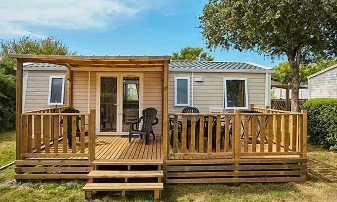 Talmont-Saint-Hilaire House | Camping Loyada* - 4-room Comfort mobile home for 6 people, air-conditioned + TV