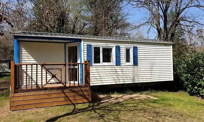 Nabirat House | Camping Ushuaïa Villages les Pialades * - Mobile home 5 - 26m² with semi-covered terrace/2 bedrooms for 5 people