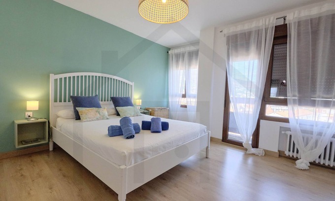 Oviedo City Centre Apartment | Campoamor Centro - cosy flat with WiFi
