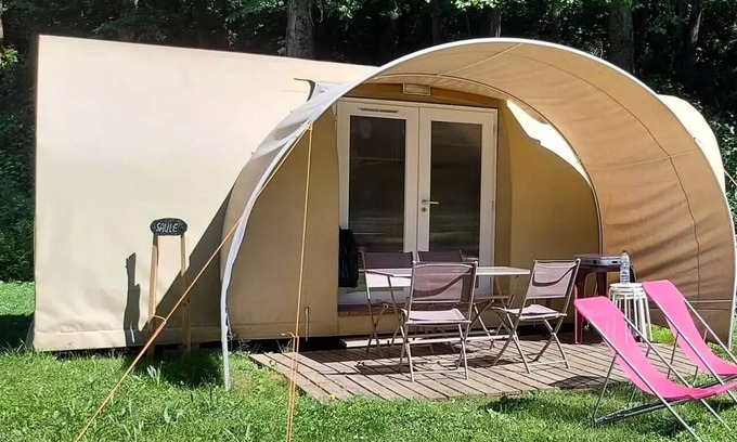 Saint-Theoffrey House | Campsite Flower Ser Sirant - Coco Sweet 3 Rooms 4 People Without Sanitary