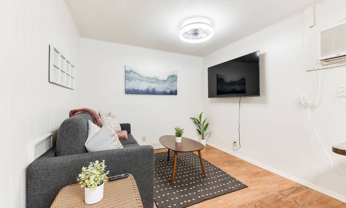 Norman House | Campus Corner Cabana
