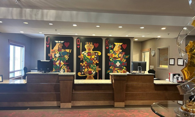 Camrose Hotel | Camrose Resort & Casino