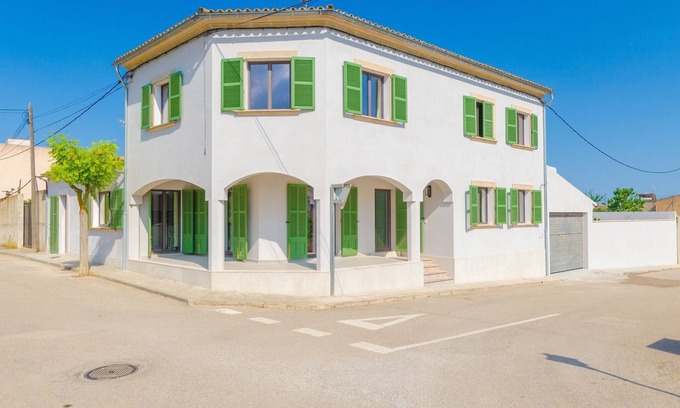 Vilafranca de Bonany Villa | Can Fosc - Villa With Private Pool. Free Wifi