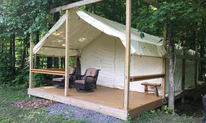 Rushville Bed & Breakfast | Cana Tent & Breakfast (FLX Glamping for 2+)