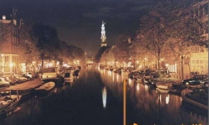 Grachtengordel-West Apartment | Canal Apartment 17th cent in Old Center of Amsterdam