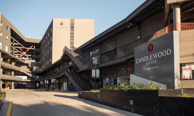 Zapopan Hotel | Candlewood Suites - Guadalajara Galerias by IHG