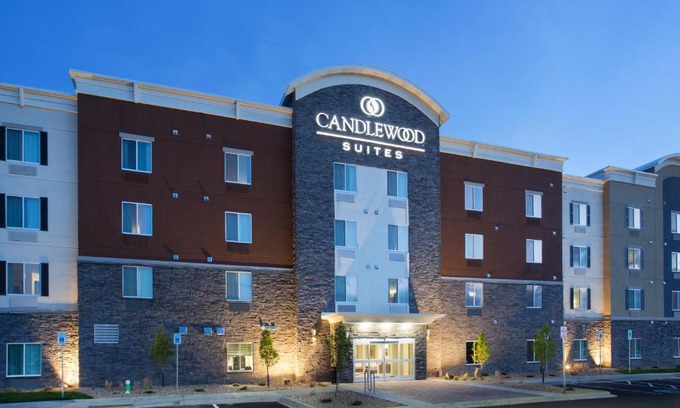 Longmont Hotel | Candlewood Suites Longmont - Boulder Area by IHG