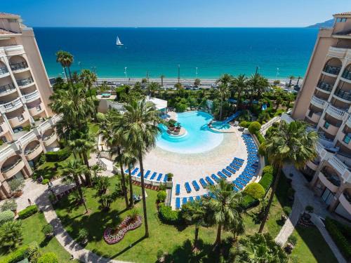 Cannes La Bocca Apartment | #Cannes Boccacabana Beach, Seafront, in Résid Pierre&Vacances 3 Stars