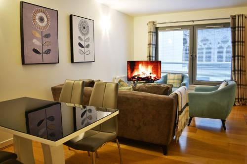 Fort Augustus Apartment | Cannon Point BW7