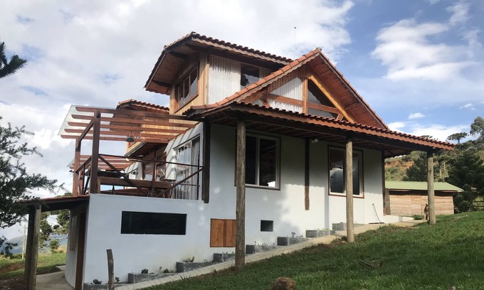 Itamonte Ski Chalet | Canto dos Cravos - Chalet in Mantiqueira near Itatiaia Park, high part.