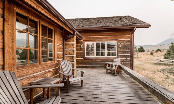 Emigrant House | Canyon Creek Ranch - Wonderful home located in the Tom Miner Basin!