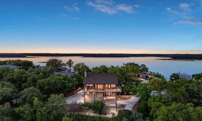 Canyon Lake House | Canyon Lakehouse Panoramic Lake Views With Firepit!