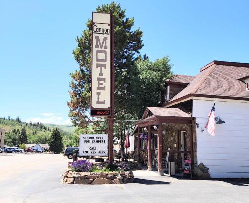 Hot Sulphur Springs Hotel | Canyon Motel near Rocky Mountain National Park