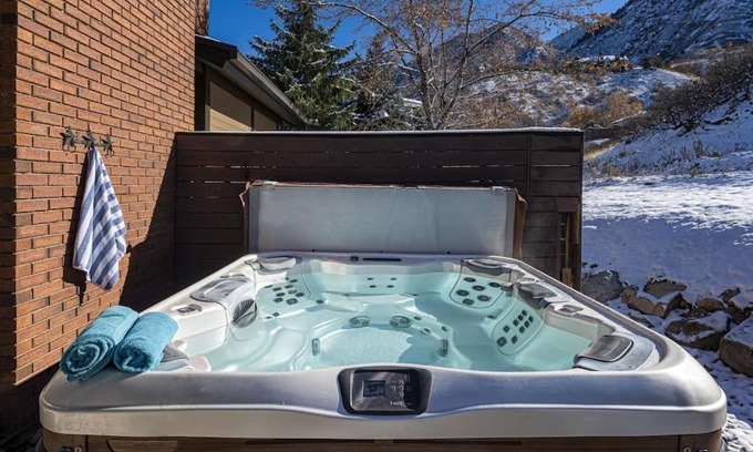 Cottonwood Heights House | Canyon Retreat Jr.