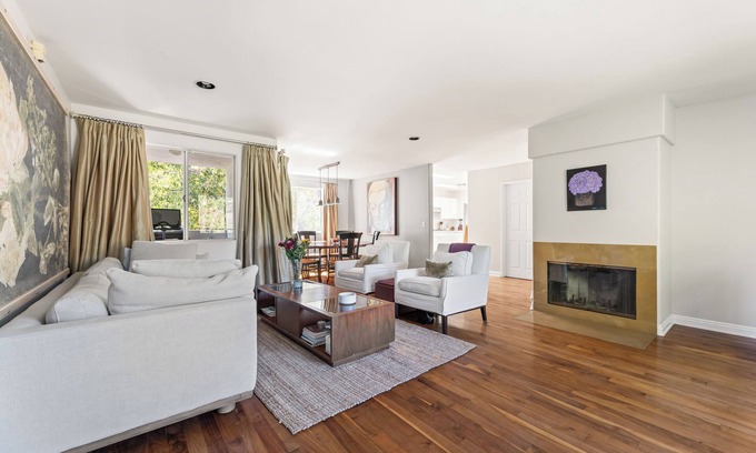 Los Angeles House | Canyon View LA Escape Work Relax Explore
