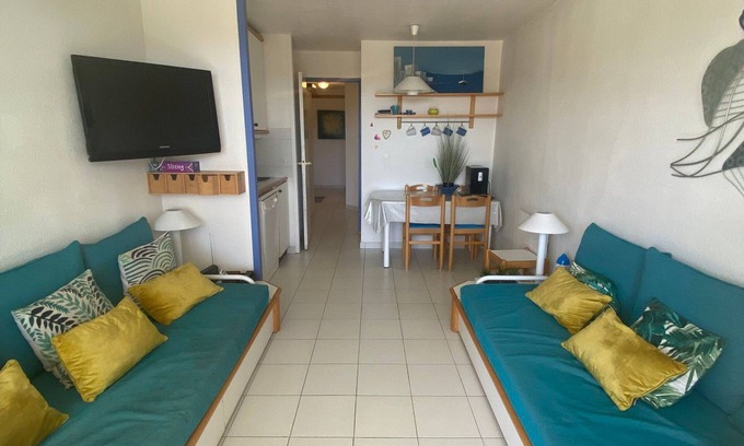 Cap Esterel Apartment | Cap Esterel: Air-conditioned 2-room apartment with parking and pool access