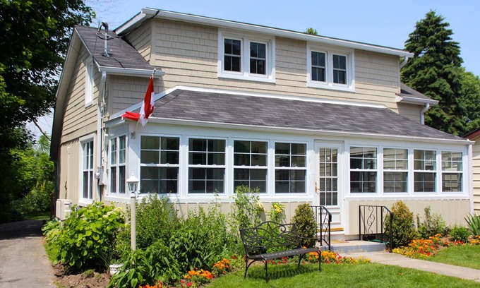 Wellington House | Cape Cod style home in the heart of the lakeside village of Wellington
