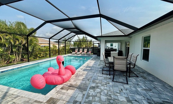Mariner House | Cape House - 4 BR - 3 Bath - Heated pool - Fire Pit - Private Backyard