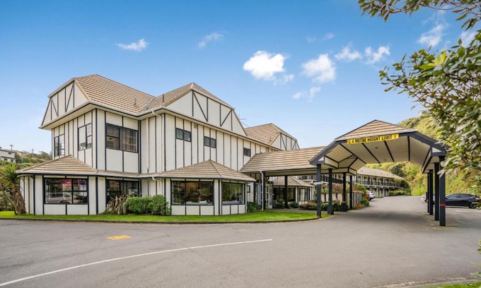 Newlands Hotel | Capital Lodge Motor Inn
