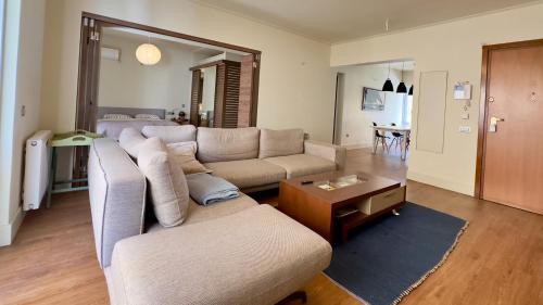 Nea Smirni Apartment | Captains 2-Bedroom Suite in Athens Nea Smyrni