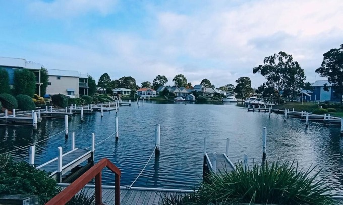 Paynesville Apartment | Captains Cove Luxury Apartments - 1st Floor Spa Deluxe