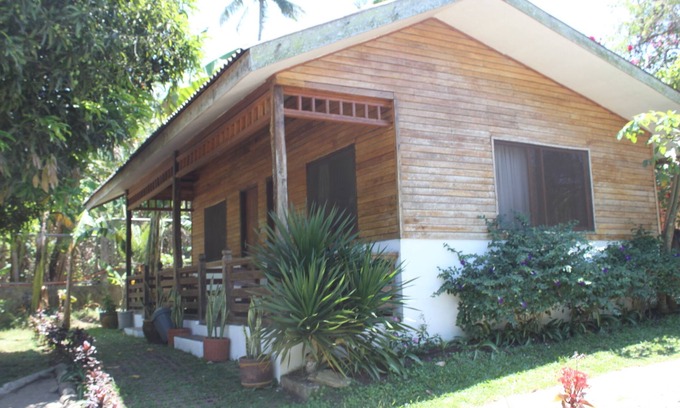 Indang House | CARASUCHI VILLA GARDEN BUNGALOWS