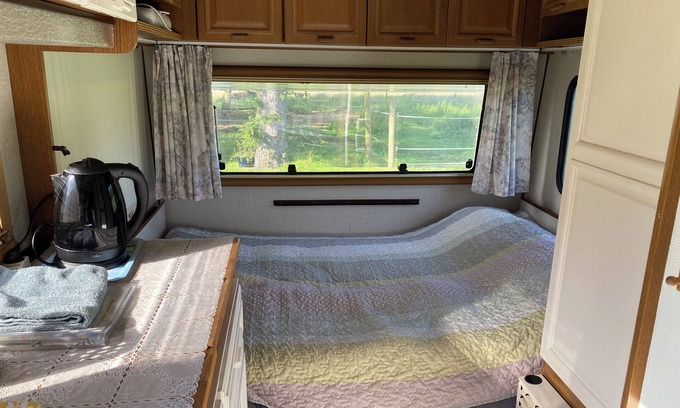 Tureby House | CARAVAN 1 . BED & BREAKFAST . 5 MIN FROM E47 . DOGS WELCOME . MAX 3 persons
