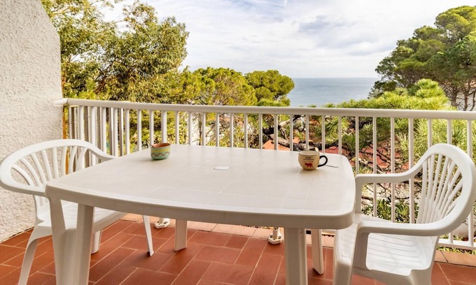 Llanca Apartment | Carboneres 46 - Apartment with terrace and views