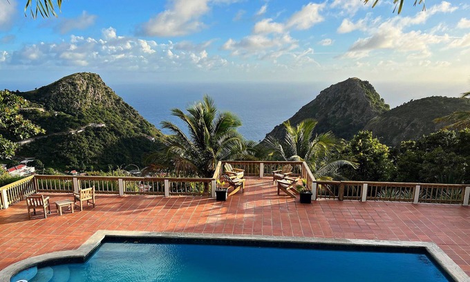 The Bottom Villa | Caribbean Elegance & Comfort