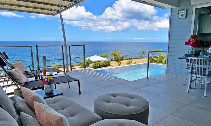 Bouillante Villa | Caribbean oceanfront villa, private plunge pool, direct seafront access, 2p