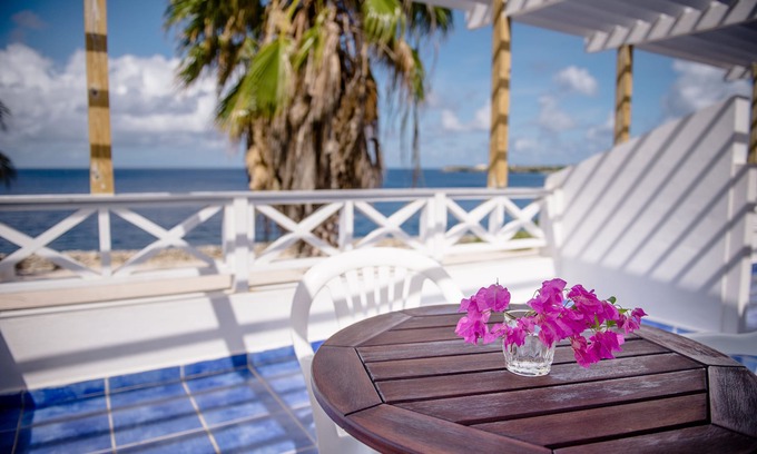 Sabana Westpunt House | Caribbean Sea Front condo