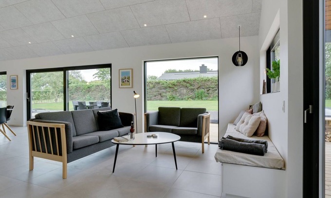 Hejlsminde Strand House | "Caris" - 950m from the sea by Interhome