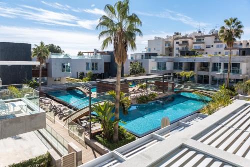 Potamos tis Germasogeias Apartment | Carmencita Studio B14 with pool & gym