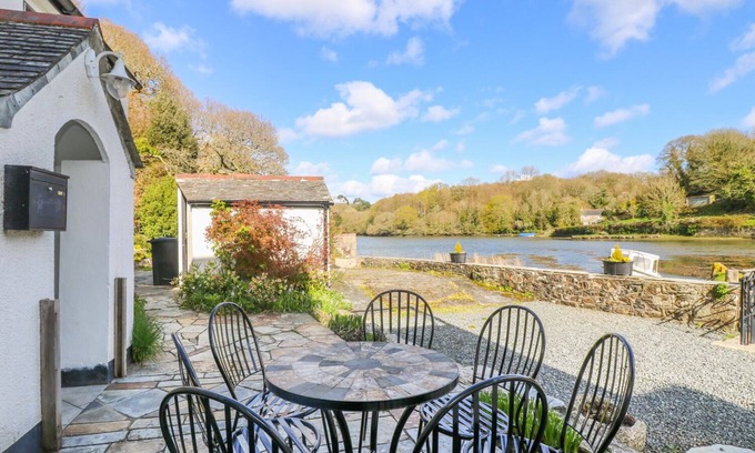 Helford Passage Cottage | Carne Mill