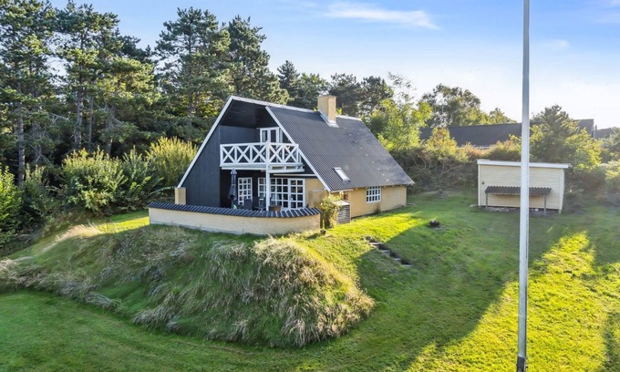 Øer Strand House | "Carolin" - 300m from the sea by Interhome
