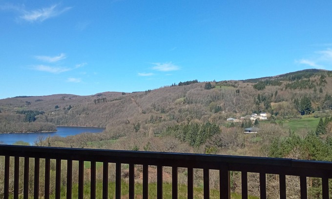 La Salvetat-sur-Agout Ski Chalet | CARPE DIEM WITH BIRDSONG