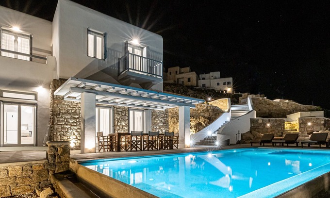 Kanalia Villa | Carpe Diem Villa III,Private Infinity Heated Pool!