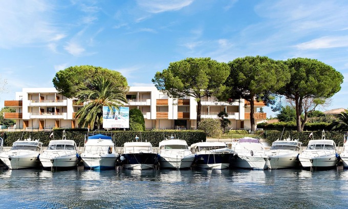 Mandelieu-La-Napoule Apartment | Carré Marine by Interhome