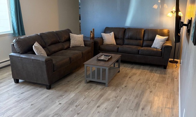 Alamosa House | Carroll Park House With Game Room. 3 BR 2 Bath Fully Renovated Near Park