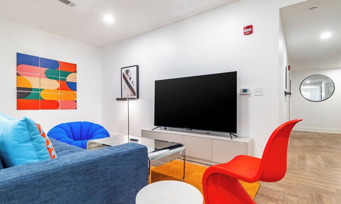 Historic Edgefield Apartment | Carter #506 by AvantStay | Mins to Downtown