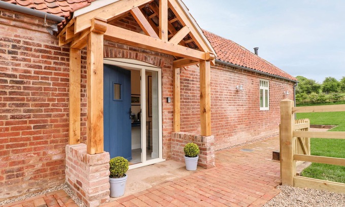 Kneesall Cottage | CARVER'S REST, romantic, character holiday cottage in Southwell